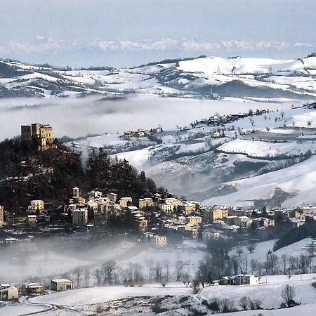 Casavacanzedezza Montecalvo Versiggia Екстериор снимка