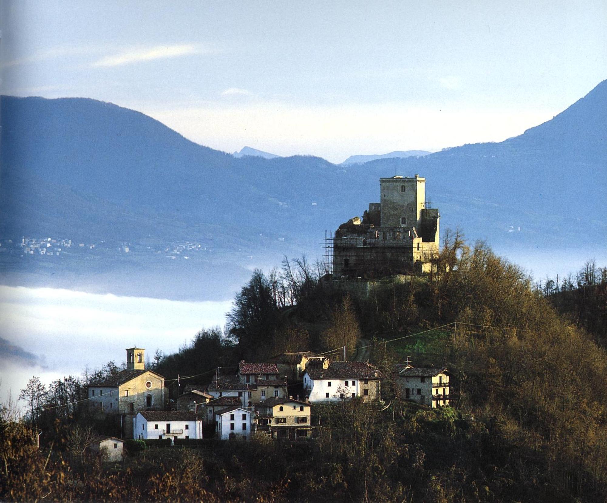Casavacanzedezza Montecalvo Versiggia Екстериор снимка